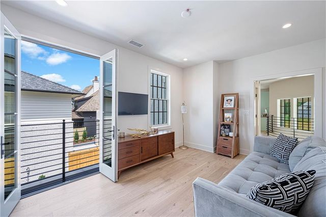 280 4th Street, Fayetteville, GA 30214