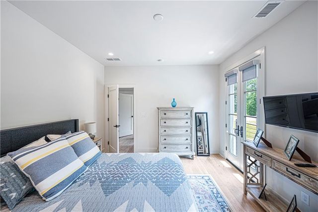 280 4th Street, Fayetteville, GA 30214