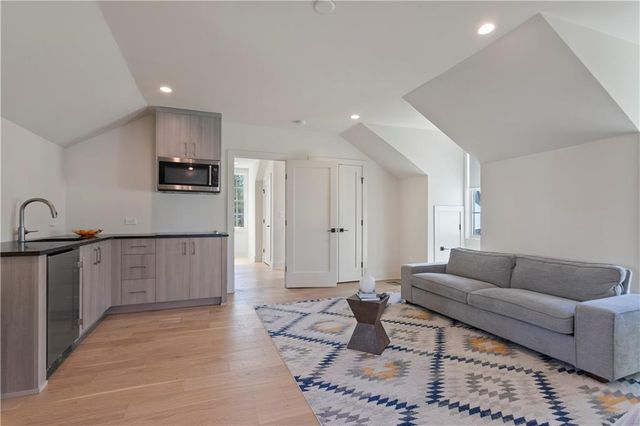 280 4th Street, Fayetteville, GA 30214