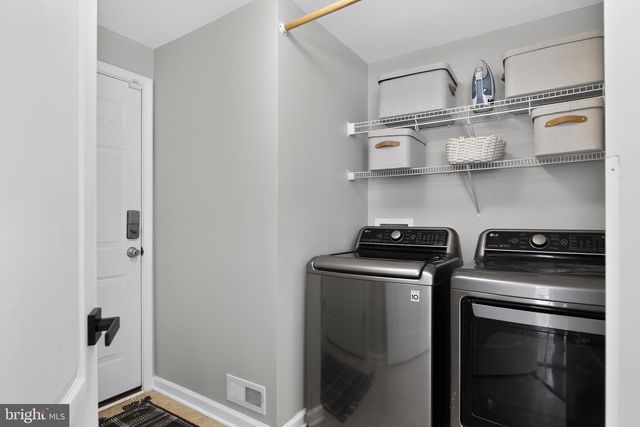 526 FAIR HAVENS LN, Fredericksburg, VA 22406