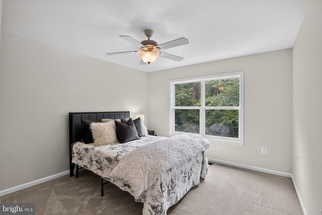 526 FAIR HAVENS LN, Fredericksburg, VA 22406