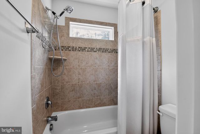 526 FAIR HAVENS LN, Fredericksburg, VA 22406