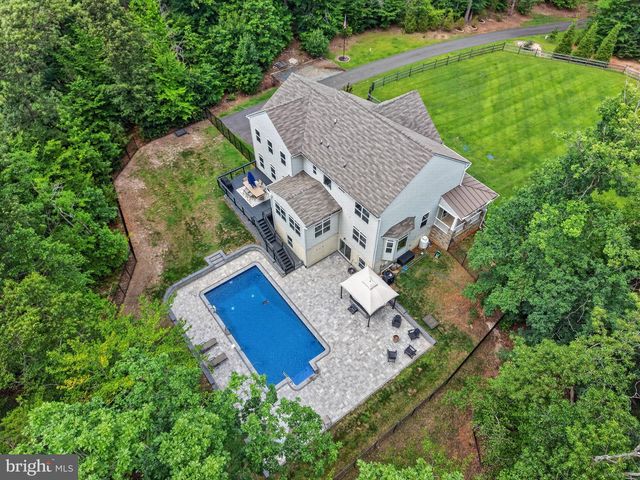 526 FAIR HAVENS LN, Fredericksburg, VA 22406
