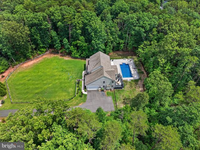 526 FAIR HAVENS LN, Fredericksburg, VA 22406