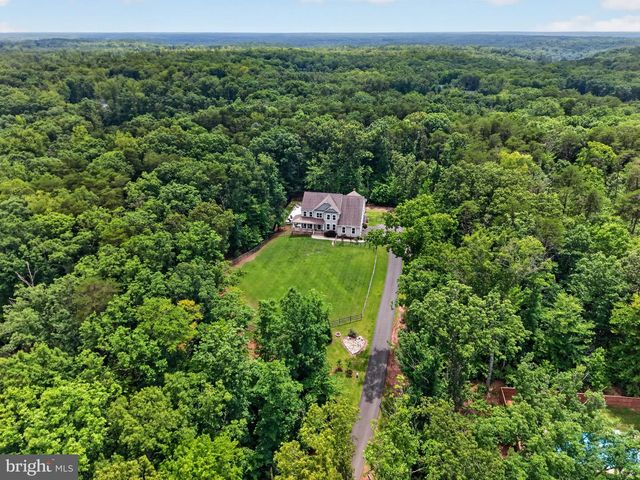 526 FAIR HAVENS LN, Fredericksburg, VA 22406