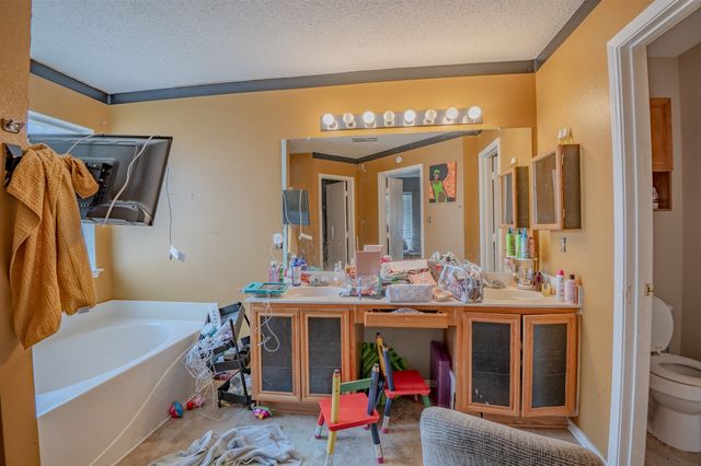 2401 Kelton Street, Fort Worth, TX 76133