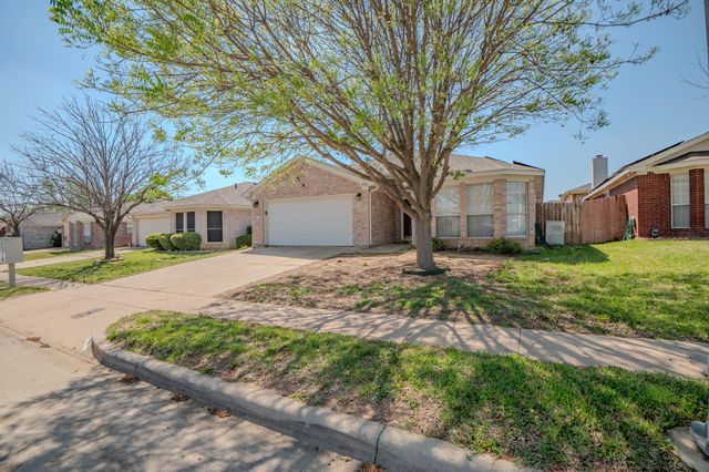 2401 Kelton Street, Fort Worth, TX 76133