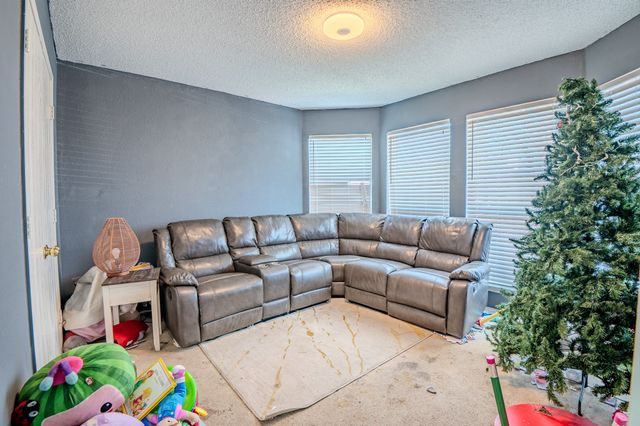 2401 Kelton Street, Fort Worth, TX 76133