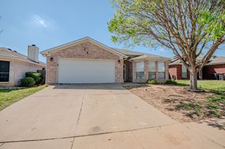 2401 Kelton Street, Fort Worth, TX 76133