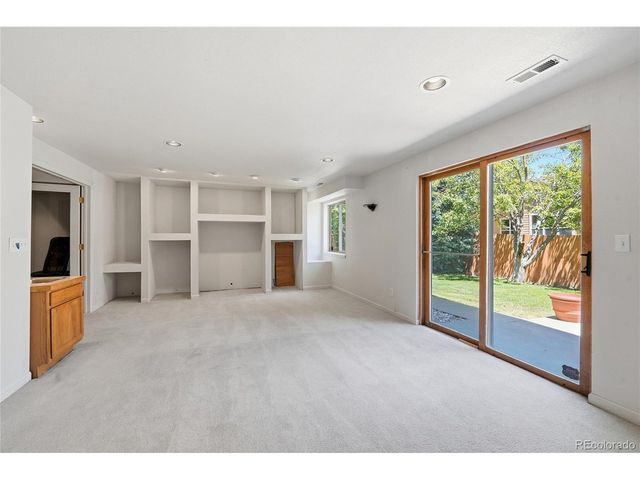 7670 S Hudson St, Littleton, CO 80122