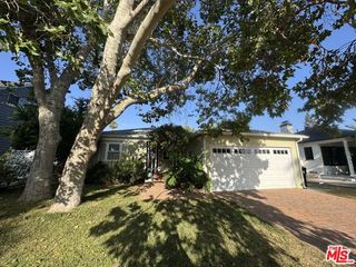 5702 Vesper Avenue, Van Nuys (los Angeles), CA 91411