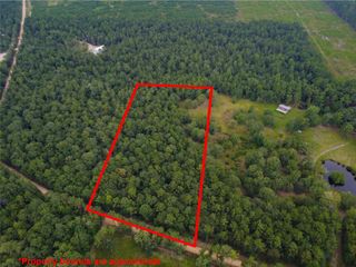 10215 Holland Road, Kountze, TX 77625