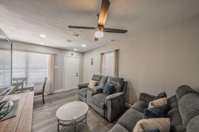 4506 Roberts Avenue, Dallas, TX 75215