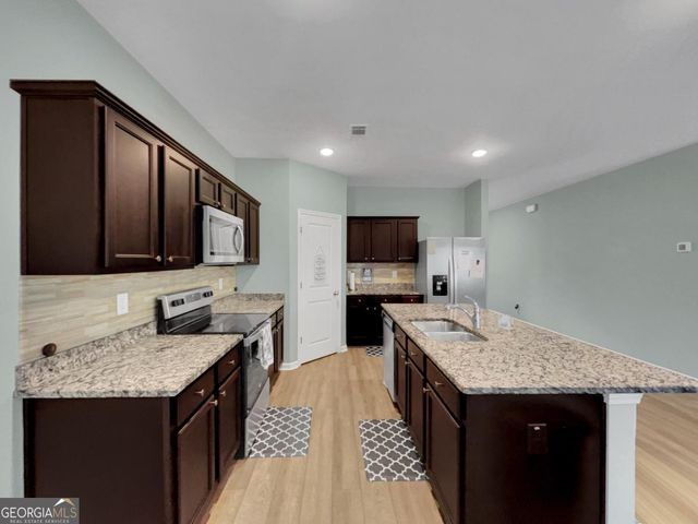 1323 Hudson Court, Bethlehem, GA 30620