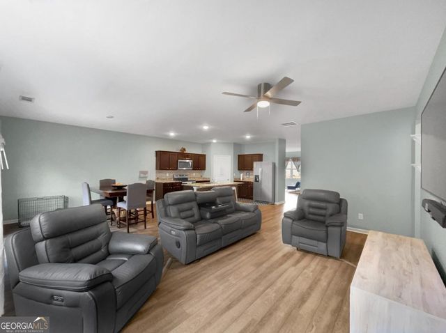 1323 Hudson Court, Bethlehem, GA 30620