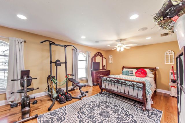 101 Bayou Bend Dr, Houma, LA 70364