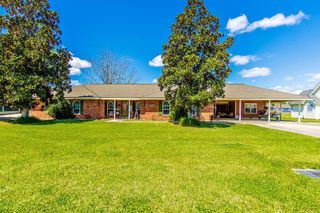 101 Bayou Bend Dr, Houma, LA 70364
