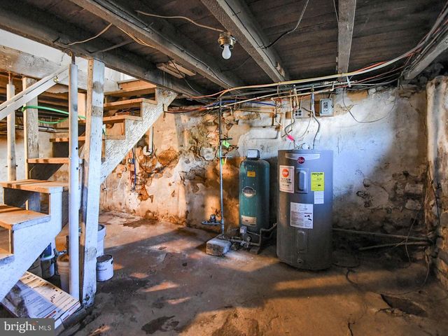 491 N MILL RD, Kennett Square, PA 19348