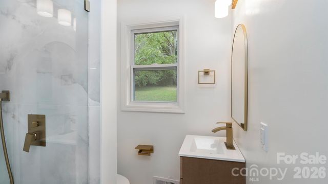 6400 Elmwood Circle, Charlotte, NC 28214