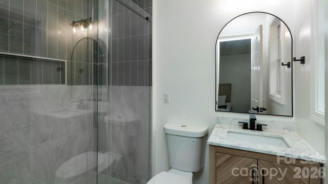 6400 Elmwood Circle, Charlotte, NC 28214