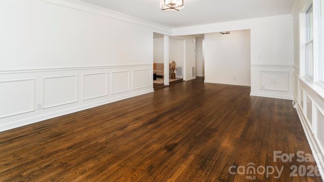 6400 Elmwood Circle, Charlotte, NC 28214