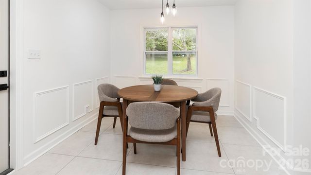 6400 Elmwood Circle, Charlotte, NC 28214