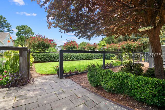 28 Western Way, Beaufort, SC 29907