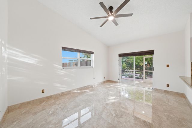 5787 SW 57th Way, Davie, FL 33314