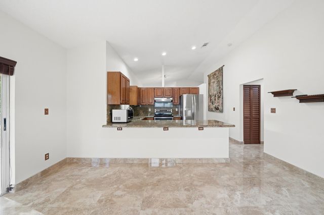 5787 SW 57th Way, Davie, FL 33314