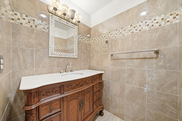 5787 SW 57th Way, Davie, FL 33314