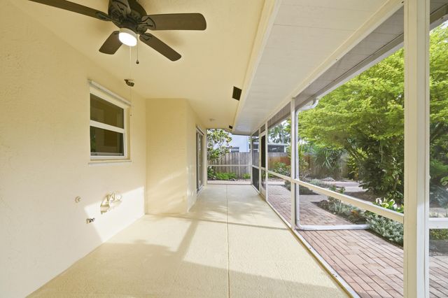 5787 SW 57th Way, Davie, FL 33314