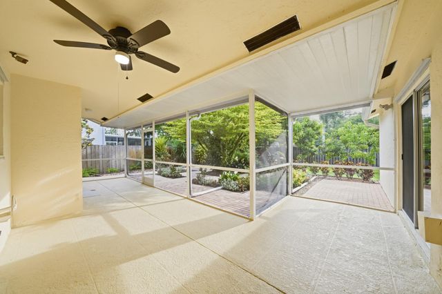 5787 SW 57th Way, Davie, FL 33314