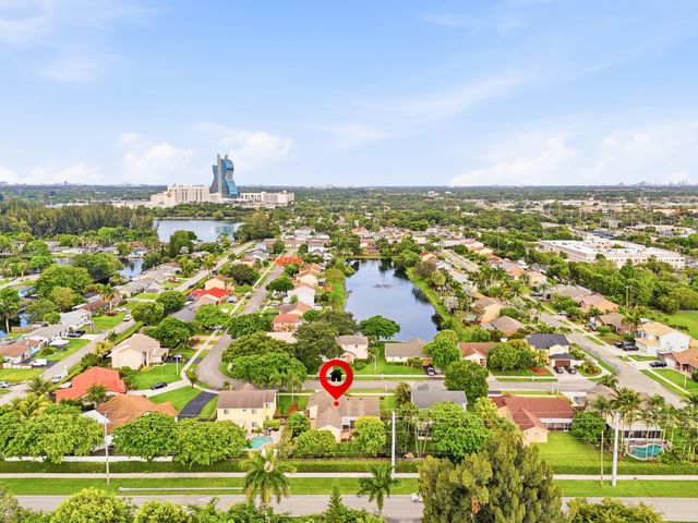 5787 SW 57th Way, Davie, FL 33314