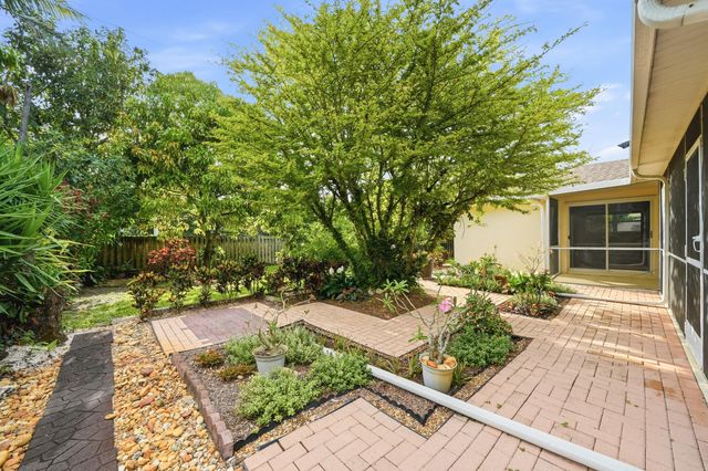 5787 SW 57th Way, Davie, FL 33314