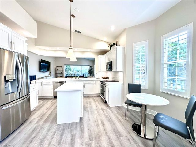 6438 Legacy CIR 304, Naples, FL 34113