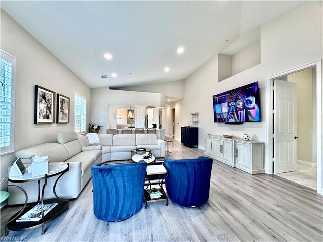 6438 Legacy CIR 304, Naples, FL 34113
