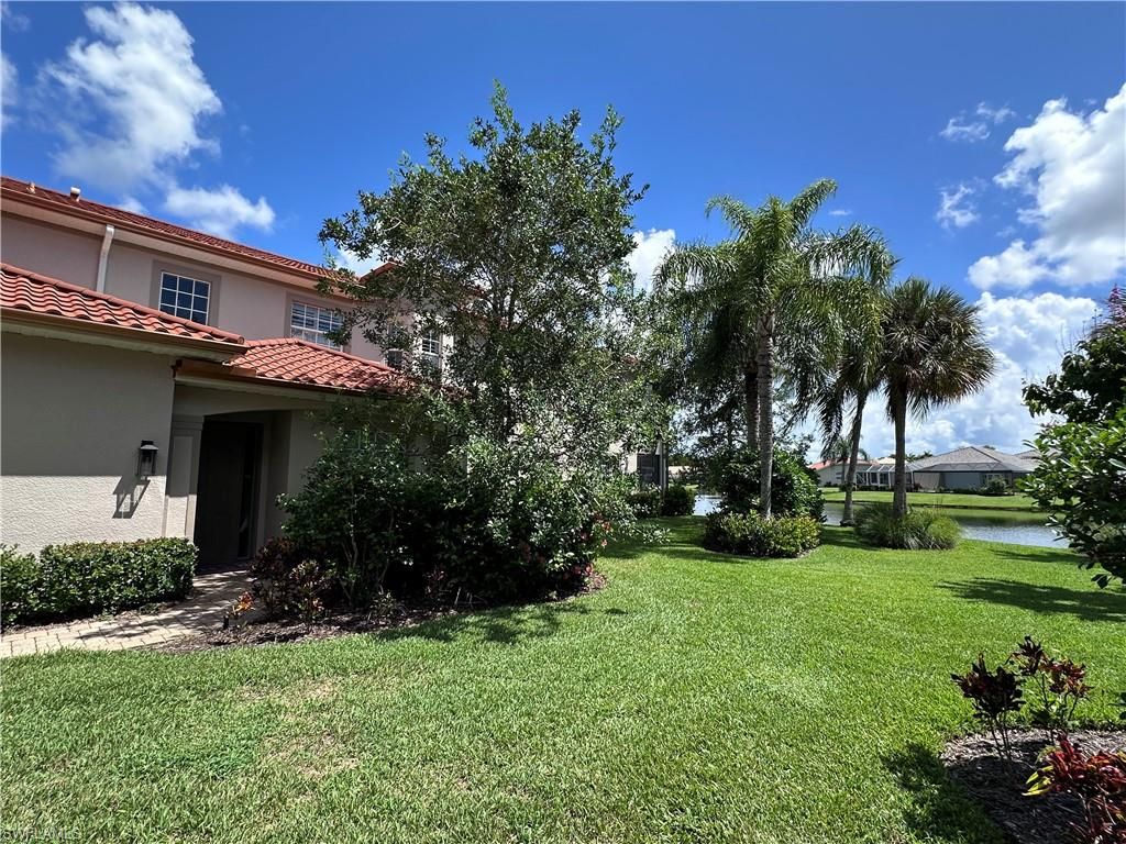 6438 Legacy CIR 304, NAPLES, FL 34113 — photo 3