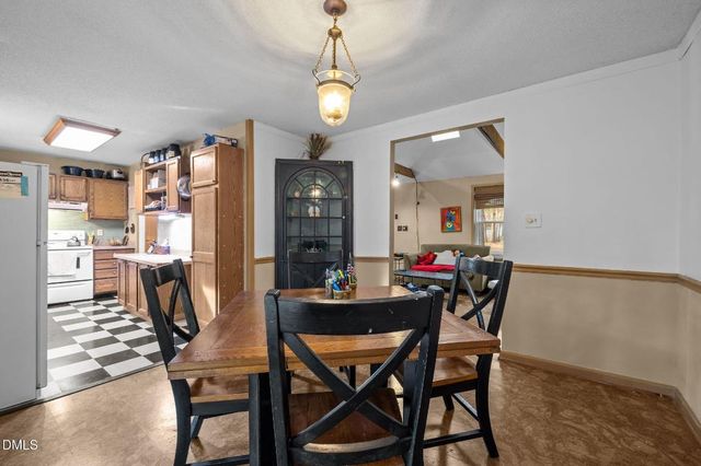 2 Drakesway Court, Durham, NC 27713