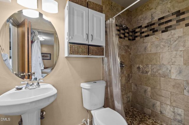 2 Drakesway Court, Durham, NC 27713