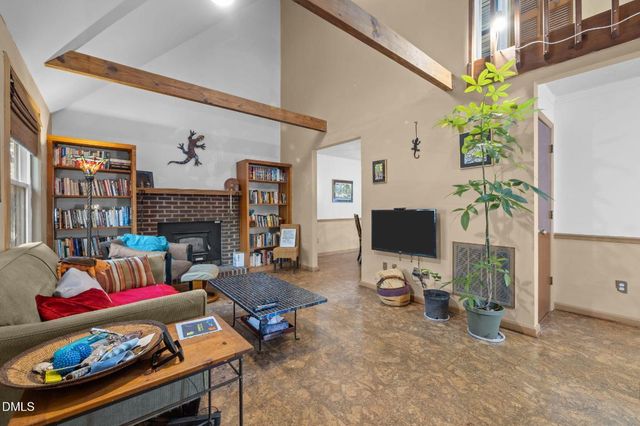 2 Drakesway Court, Durham, NC 27713