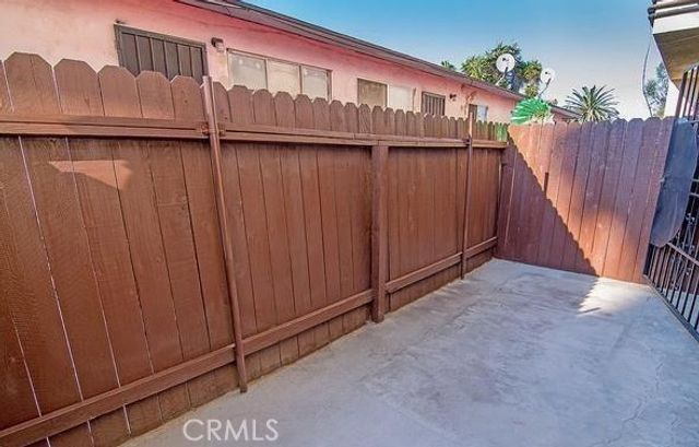 1238 W 87th 1, Los Angeles, CA 90044