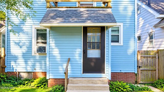 823 Toronto Avenue, Toledo, OH 43609