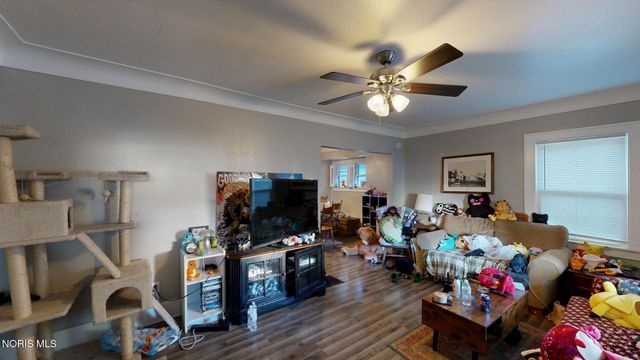 823 Toronto Avenue, Toledo, OH 43609