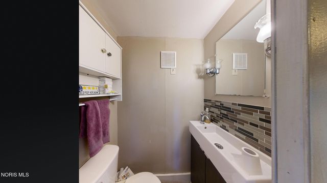823 Toronto Avenue, Toledo, OH 43609