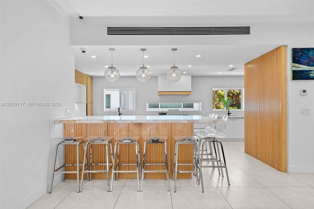 3748 Prairie Ave, Miami Beach, FL 33140