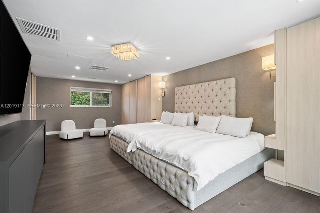 3748 Prairie Ave, Miami Beach, FL 33140
