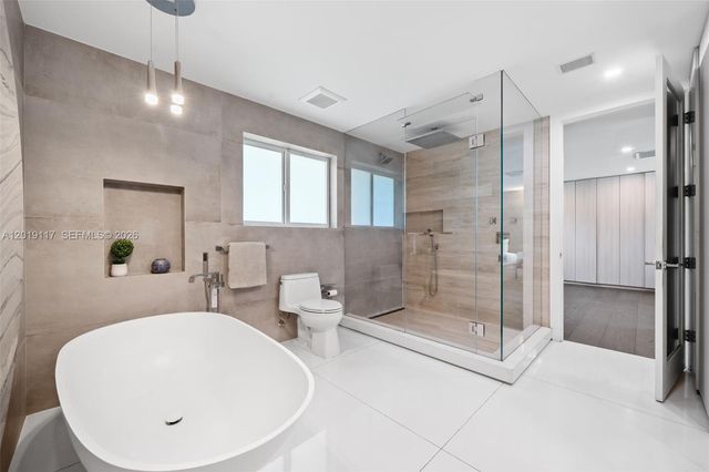3748 Prairie Ave, Miami Beach, FL 33140