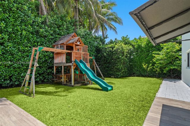3748 Prairie Ave, Miami Beach, FL 33140