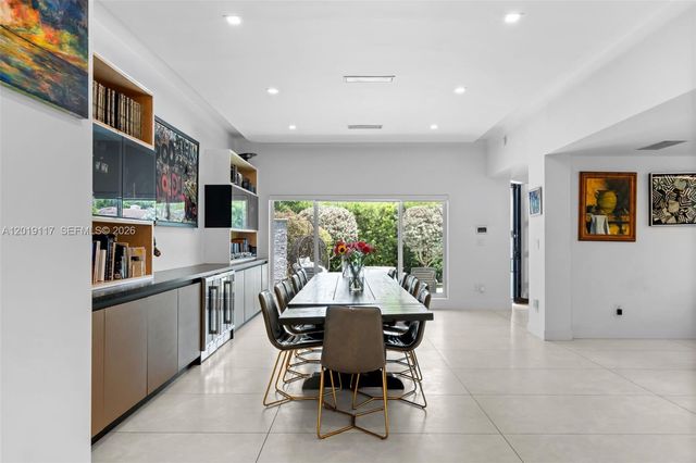 3748 Prairie Ave, Miami Beach, FL 33140