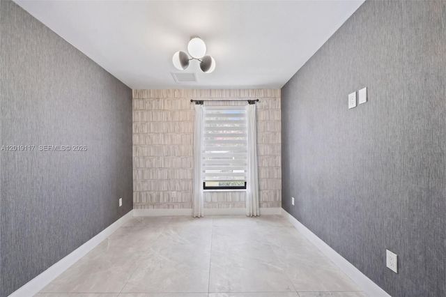 3748 Prairie Ave, Miami Beach, FL 33140